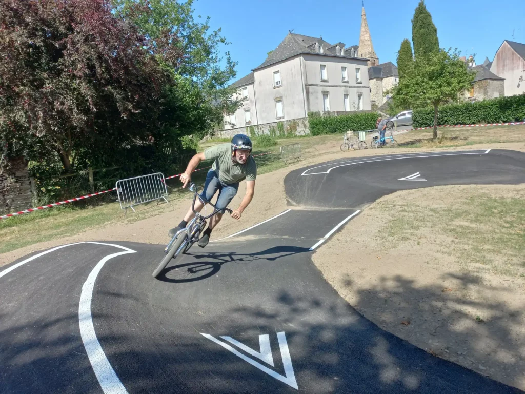 pumptrack Le Bourg-d’Iré